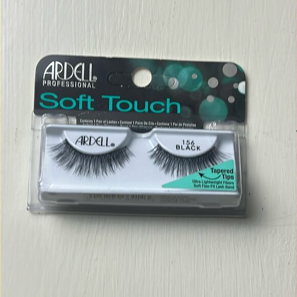 Ardell Professional Makeup Beauty Soft Touch Reusable Strip One Pack Lashes - Picture 1 of 5